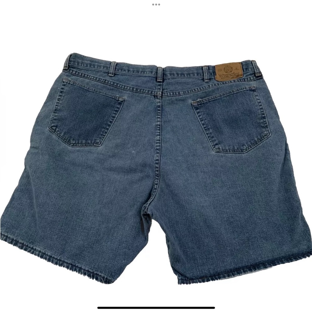 Wrangler Vintage Size 42 Jean Shorts 100% Cotton Medium Wash Denim
Made In USA